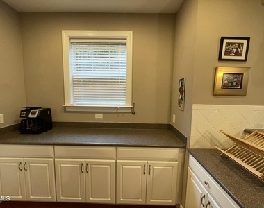 10411 Rosegate Court - Photo Thumbnail 13