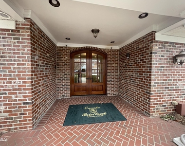10411 Rosegate Court - Photo Thumbnail 2