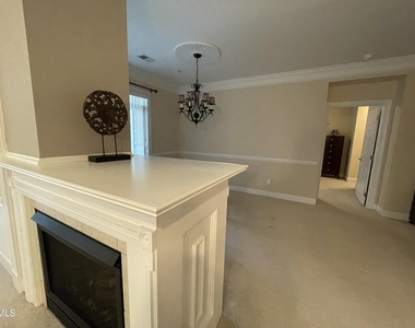 10411 Rosegate Court - Photo Thumbnail 9