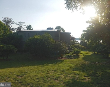 1307 Lark Lane - Photo Thumbnail 1