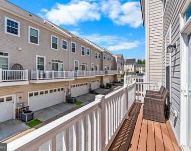 10625 Meridian Hill Way - Photo Thumbnail 20