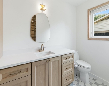 7600 Shoal Creek Blvd - Photo Thumbnail 19