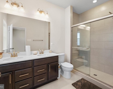 16418 Caribbean Way - Photo Thumbnail 5