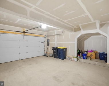16418 Caribbean Way - Photo Thumbnail 31