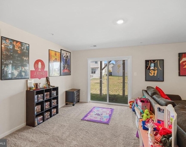 16418 Caribbean Way - Photo Thumbnail 19