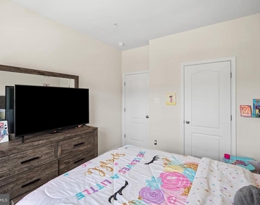 16418 Caribbean Way - Photo Thumbnail 11