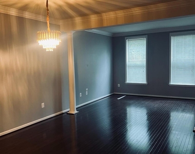 9026 Ruby Lockhart Boulevard - Photo Thumbnail 5