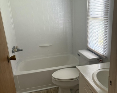 388 Mc Wilder Road - Photo Thumbnail 8