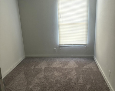 388 Mc Wilder Road - Photo Thumbnail 9
