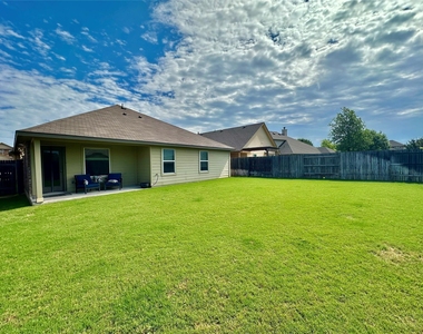 5613 Sacco St - Photo Thumbnail 34