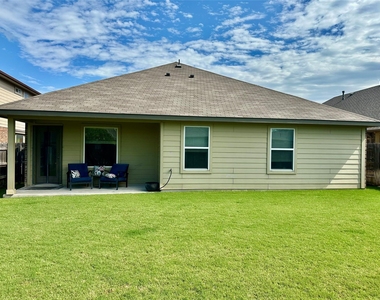 5613 Sacco St - Photo Thumbnail 30