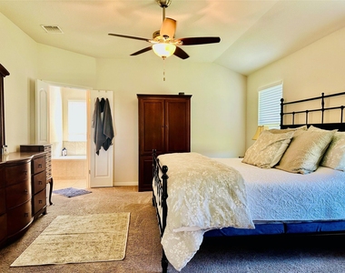 5613 Sacco St - Photo Thumbnail 21