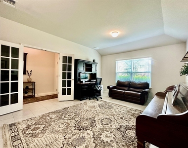 5613 Sacco St - Photo Thumbnail 18