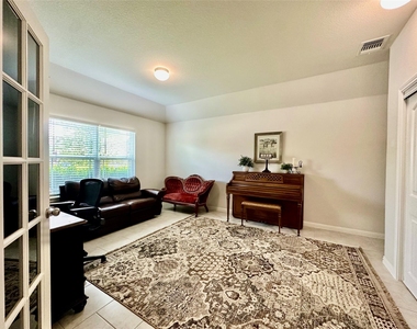 5613 Sacco St - Photo Thumbnail 20