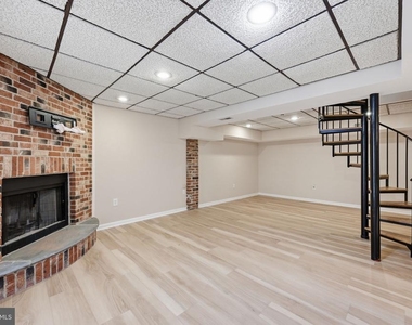 512 Dennis Avenue - Photo Thumbnail 12