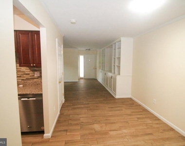11325 Halethorpe Terrace - Photo Thumbnail 10