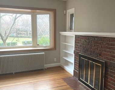9803 Forest Grove Drive - Photo Thumbnail 4