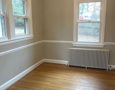9803 Forest Grove Drive - Photo Thumbnail 6