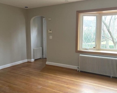 9803 Forest Grove Drive - Photo Thumbnail 3