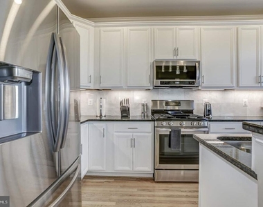 20345 Notting Hill Way - Photo Thumbnail 14