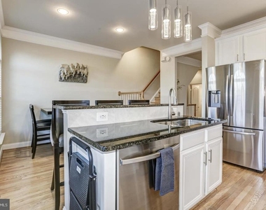 20345 Notting Hill Way - Photo Thumbnail 13