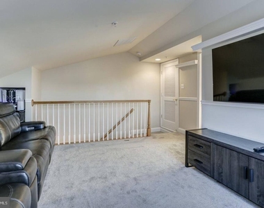 20345 Notting Hill Way - Photo Thumbnail 31