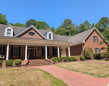 145 Oldham Place - Photo Thumbnail 2