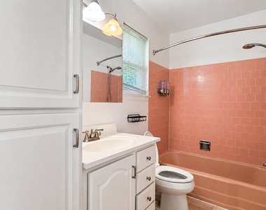 1615 Ladd Street - Photo Thumbnail 10