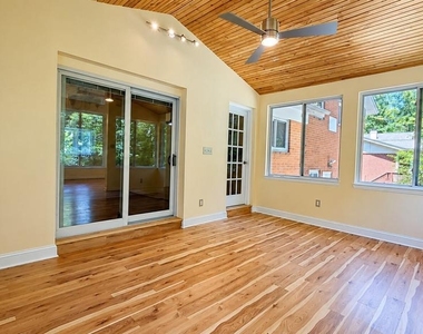 1615 Ladd Street - Photo Thumbnail 6