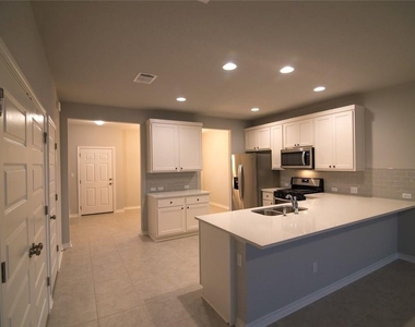 1732 Yaupon Grove Ln - Photo Thumbnail 3