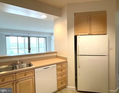 3210 N Leisure World Boulevard - Photo Thumbnail 5