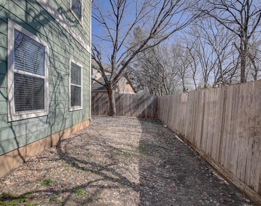 1102 E 3rd St - Photo Thumbnail 1