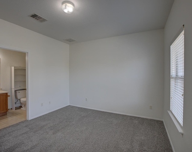 1102 E 3rd St - Photo Thumbnail 30