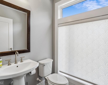 5342 Merriam Street - Photo Thumbnail 11