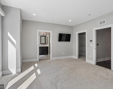 5342 Merriam Street - Photo Thumbnail 13