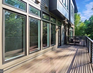 5342 Merriam Street - Photo Thumbnail 9