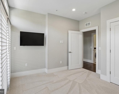 5342 Merriam Street - Photo Thumbnail 16