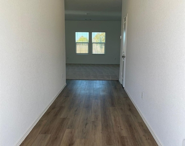 428 Bass Dr - Photo Thumbnail 1