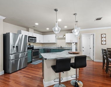 1509 Shady Creek Trl - Photo Thumbnail 9