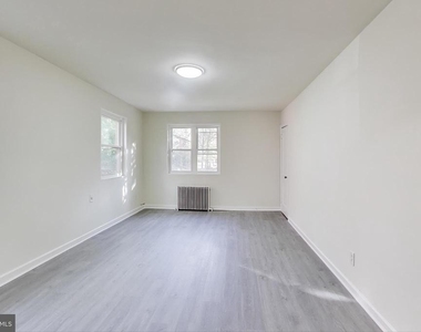 8318 Roanoke Avenue - Photo Thumbnail 2