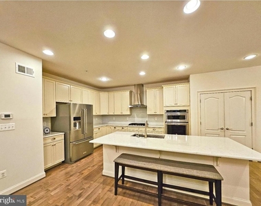 3332 Burton Drive - Photo Thumbnail 41