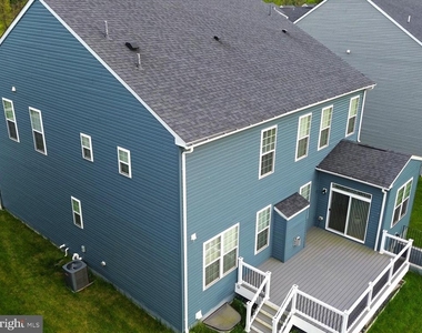 3332 Burton Drive - Photo Thumbnail 7