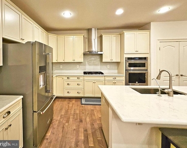3332 Burton Drive - Photo Thumbnail 43