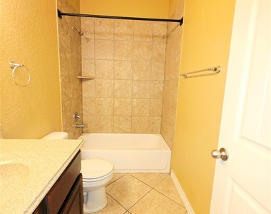 228 Dove Hl - Photo Thumbnail 14