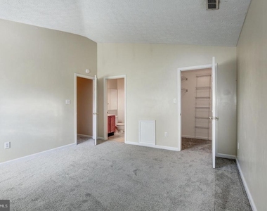 2106 Whitehall Road - Photo Thumbnail 21