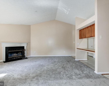 2106 Whitehall Road - Photo Thumbnail 7