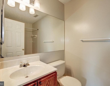 2106 Whitehall Road - Photo Thumbnail 23