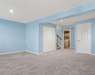 6359 New Haven Court - Photo Thumbnail 31