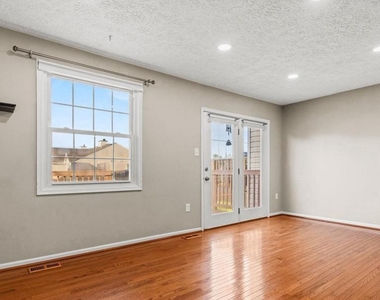 6359 New Haven Court - Photo Thumbnail 12