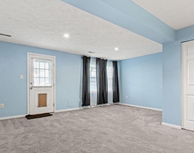 6359 New Haven Court - Photo Thumbnail 30